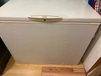 Kenmore Chest Freezer White