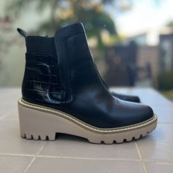 NICOLE MILLER New York Women's Size US 8 / EU 38.5 Shiny Black Rubber Rain Boots