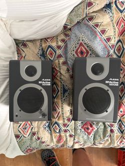 Alesis M1 active speakers