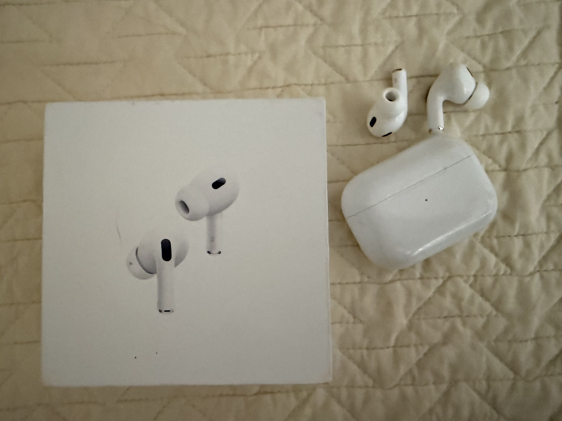 AirPods Pro 2 With AppleCare+
