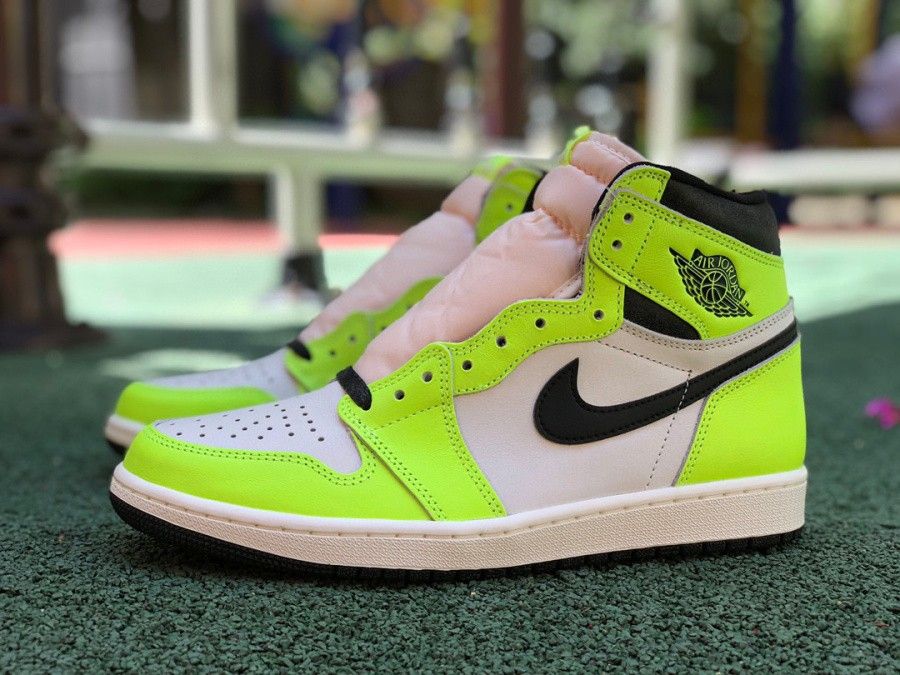 Air Jordan 1 High OG “Volt”