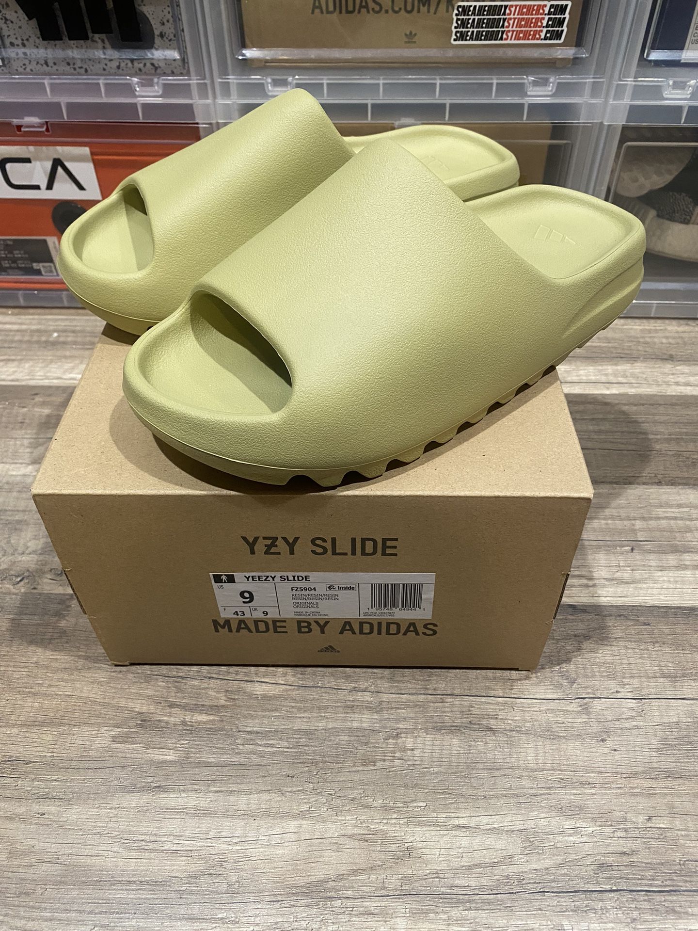 Yeezy Slides Size 9