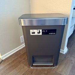 simplehuman 45L Kitchen Step Trash Can with Liner Pocket Gray Plastic Rectangular Garbage Can with Strong Steel Pedal