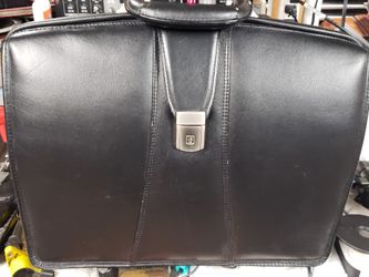 Mcklein leather laptop briefcase msrp $400