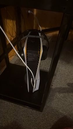 Ps5 w/ new controller and turtle headset
