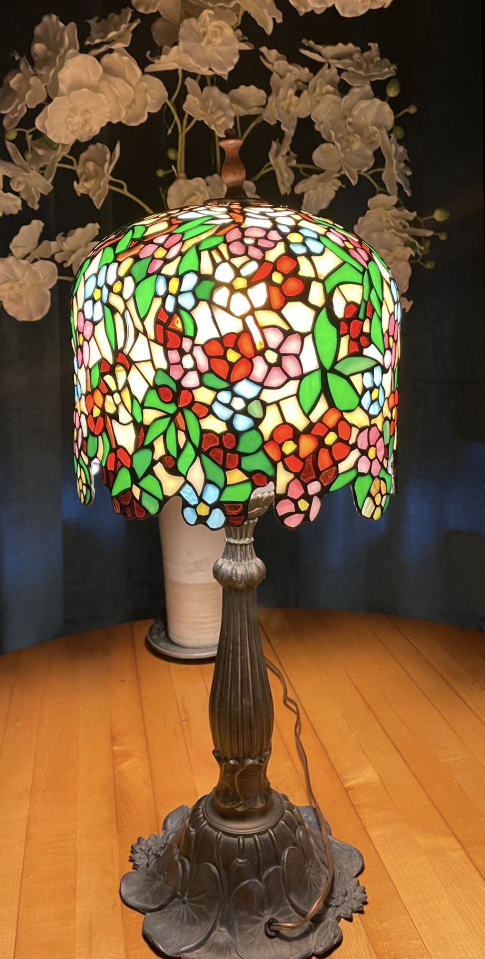 Antique Art Nouveau Tiffany Style Stained Glass Cascading Florals Table Lamp Made in 1910