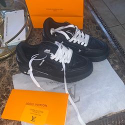 Louis Vuitton Trainer Sneakers Original 