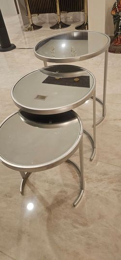 Set of 3 Round Nesting Side Tables