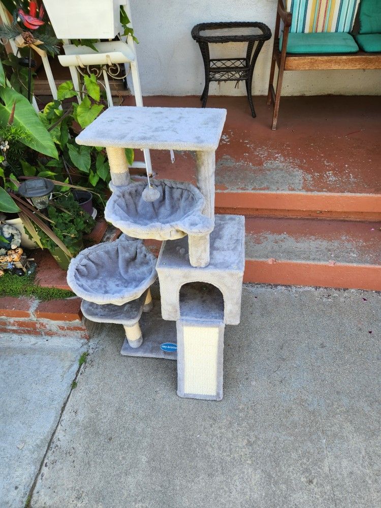 Small Cat Tree