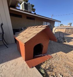 Dog housee