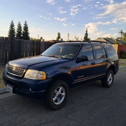 2005 Ford Explorer