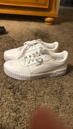 White Size 6.5 Pumas