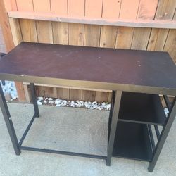 Table/desk