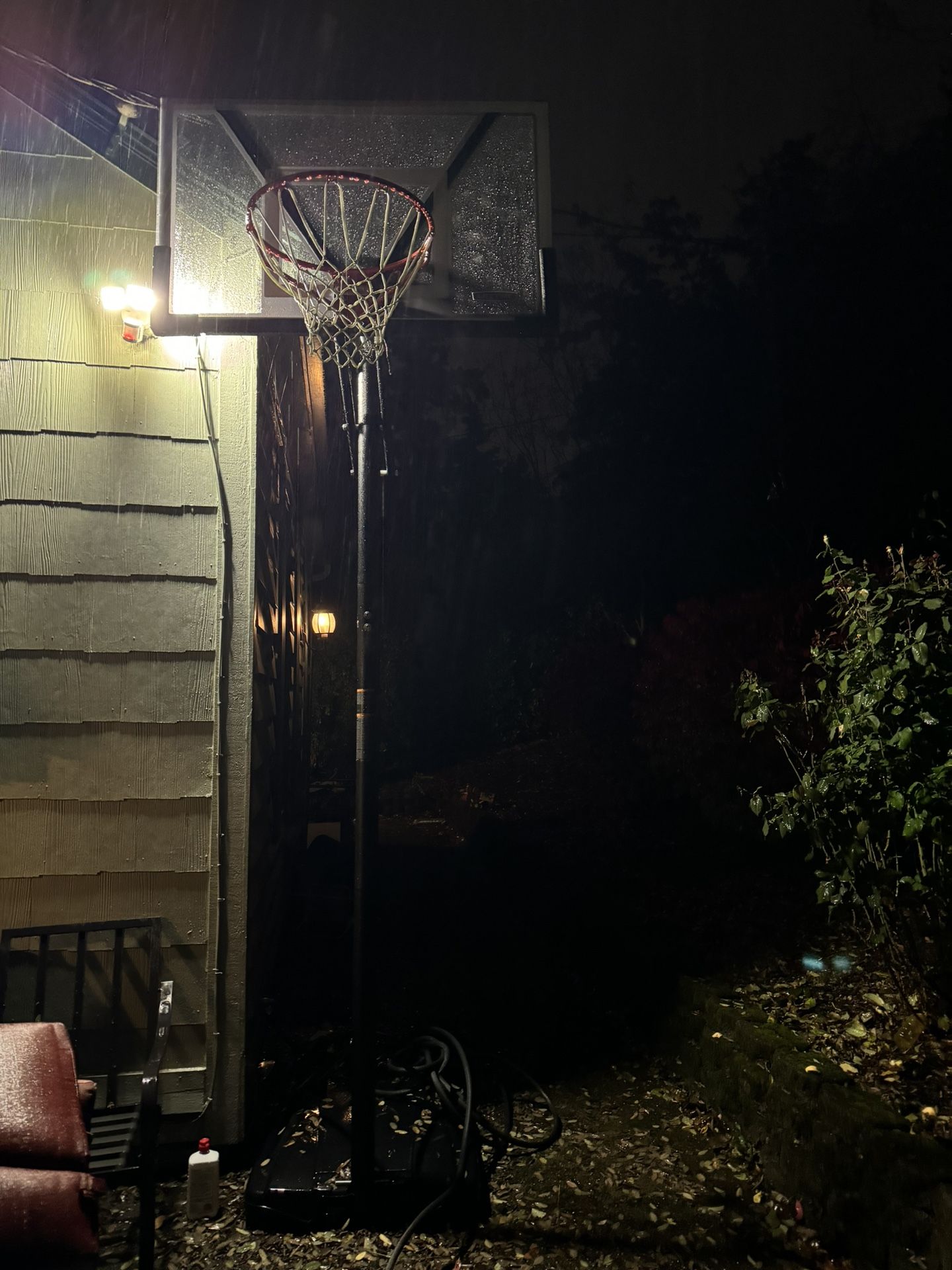 Basketball Hoop- Adjustable Good Condition