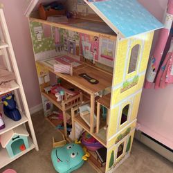 KidKraft Majestic Mansion Wooden Dollhouse with 34-Piece Accessories, Working Elevator and Garage, Gift for Ages 3+