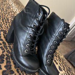 Black Boots  Size 6