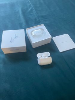 AirPods Pro 2 – left piece only Excellent condition available in original box.