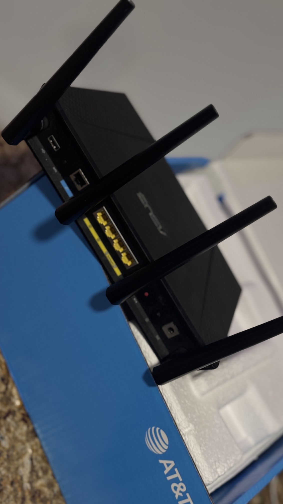 WiFi Router - ASUS RT-AC87U AC2400 Dual Band Gigabit