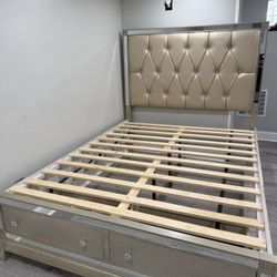 Queen Bedframe