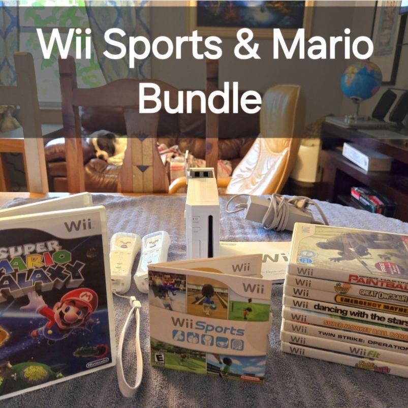 Wii Sports, Super Mario Bundle. Console, Game Lot,2 Controllers,2 Nunchucks  Loaded