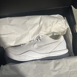 Kobe 8 Proto halo size10