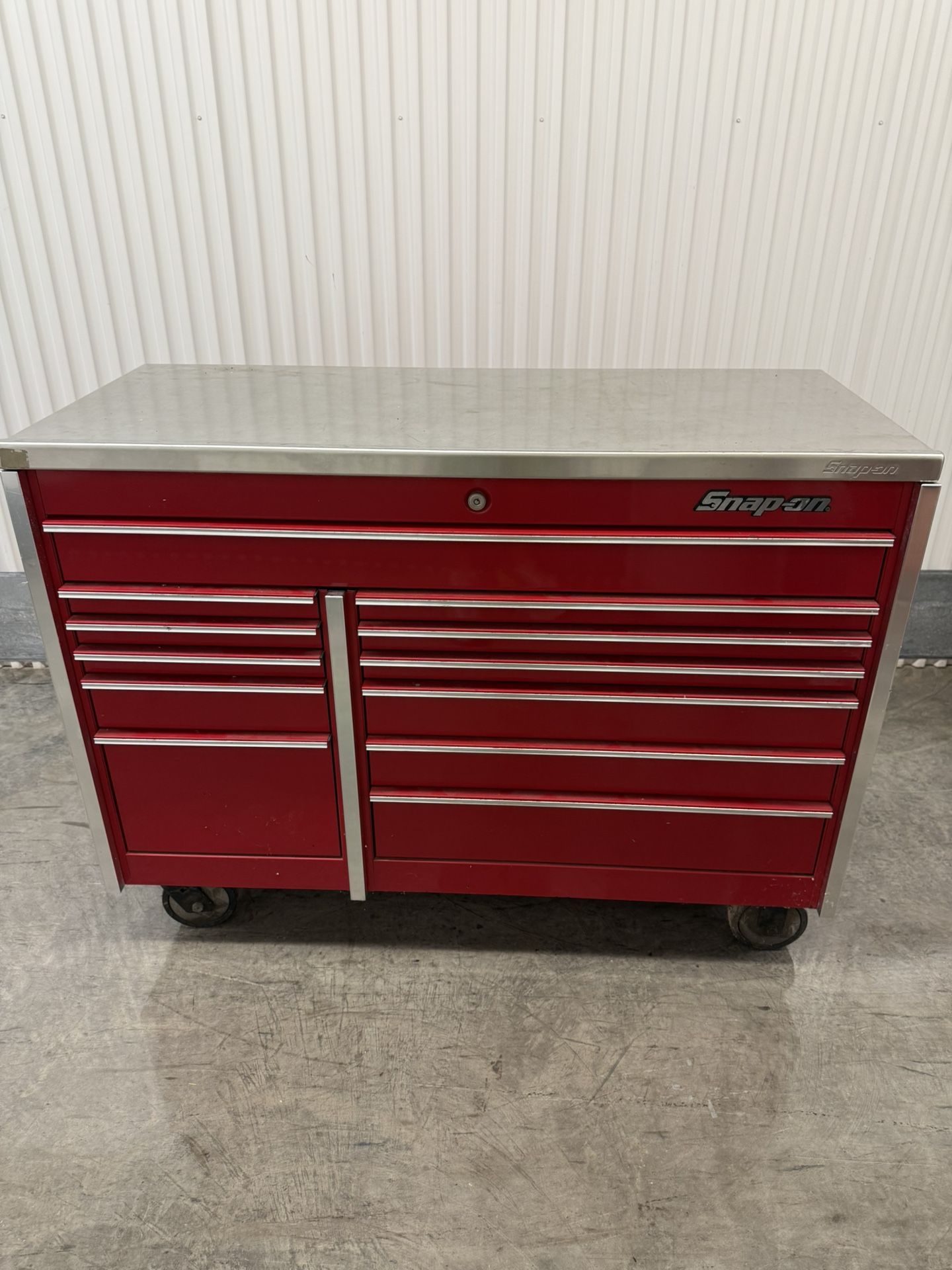 Snap On 54” 12 Drawer Tool Box (Unlocked No Key)