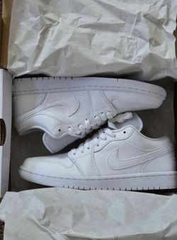 Air Jordan 1 Low - Women's Size 7.5