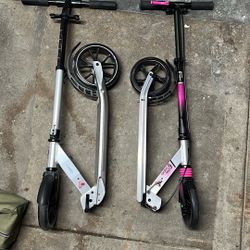 2 Scooters 