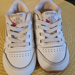 TODDLER SIZE 6 REEBOK 