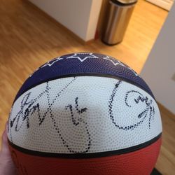 Harlem Globetrotters Basketball - Autographed!