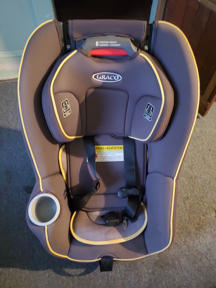 Car Seat. Very Good Condition 