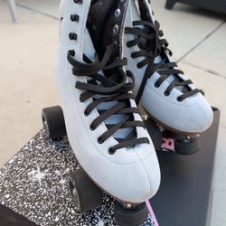 Moonlight Roller Skates