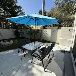 Patio Set With Umbrella 
