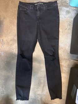 Universal Thread Black Distressed Skinny Jeans