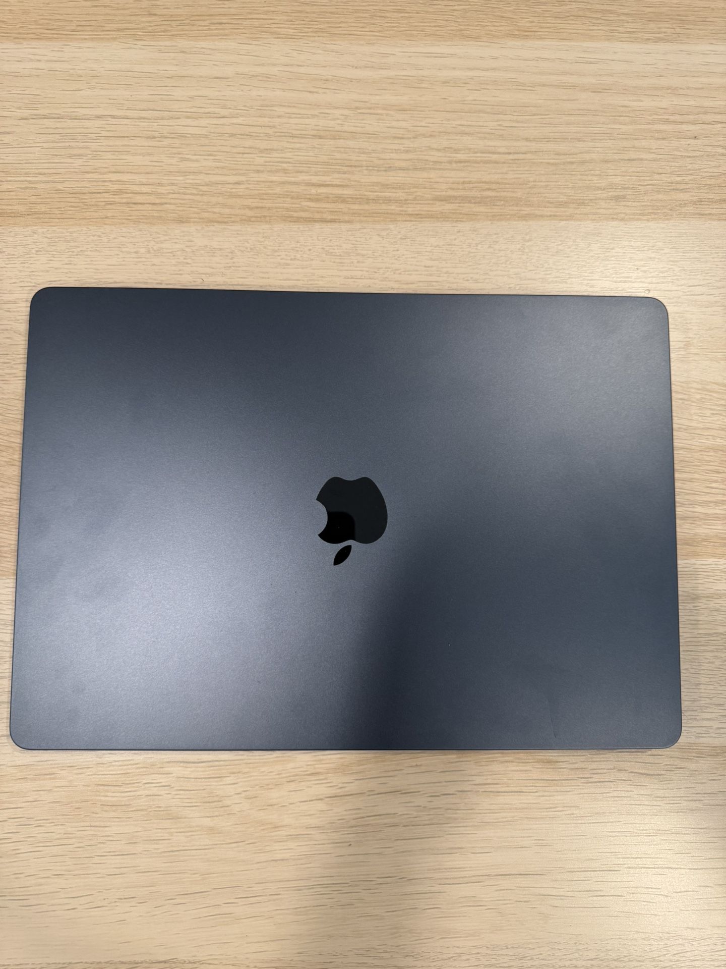 MacBook Air 16 Inch M2 