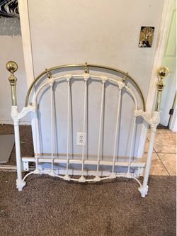 Twin Bed Headboard and Footboard by Elliotts Designs