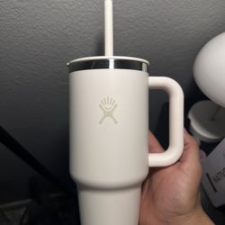 Hydroflask Cream Oatmeal Color 