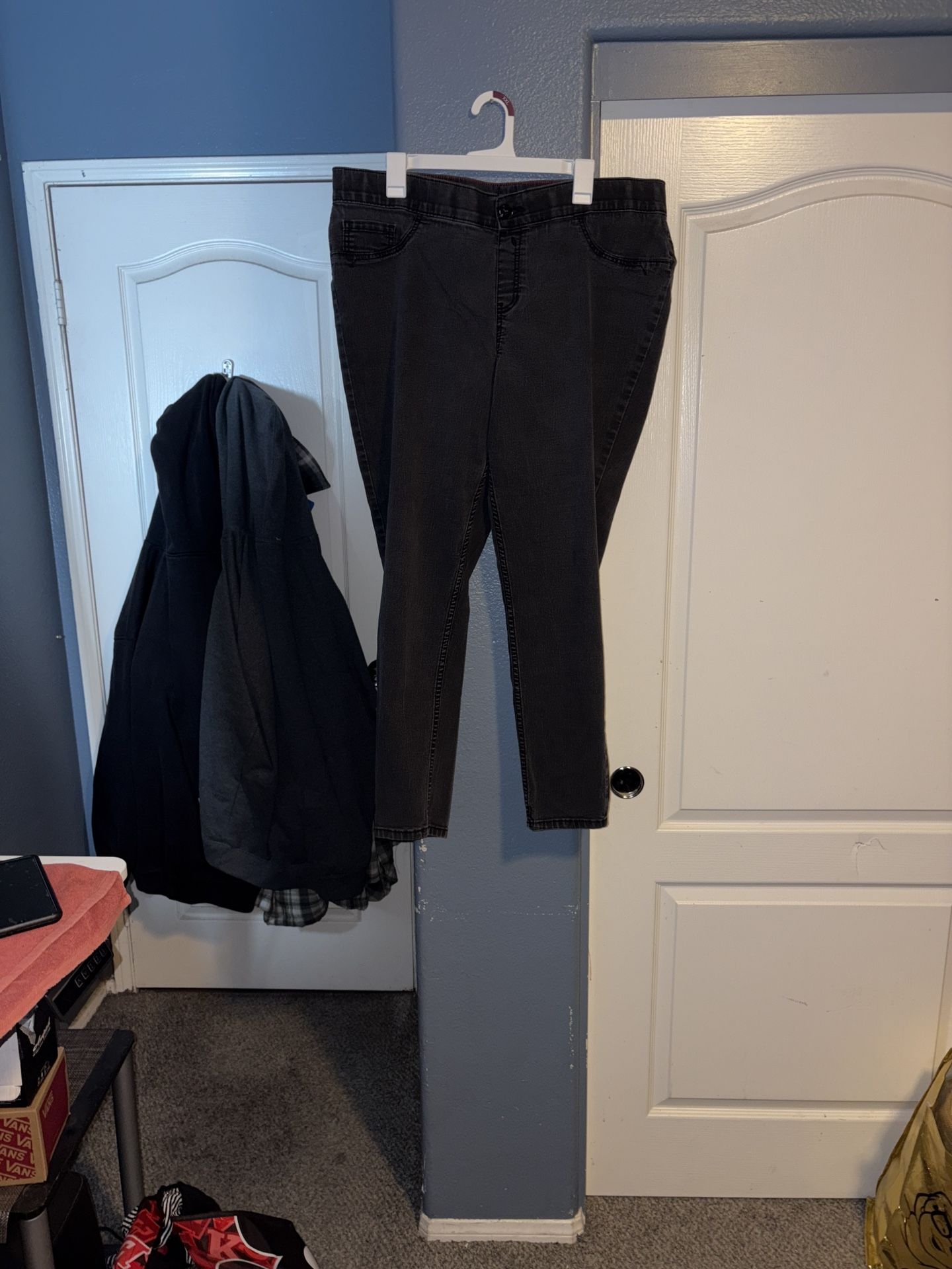 Chic Black Skinny Jeans for Women