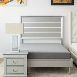 Silver Bed In QUEEN! 👸 Take Home Today!!!