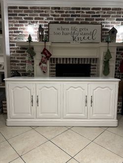 Stunning Refinished 74 inch Vintage Kindel Grand Rapids Buffet with Cabinets / Sideboard / Server / Bar / Vanity / Media Console 