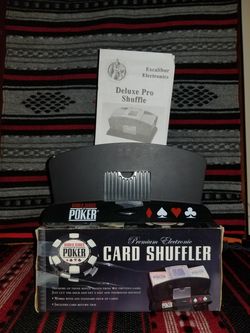 PRO CARD SHUFFLER