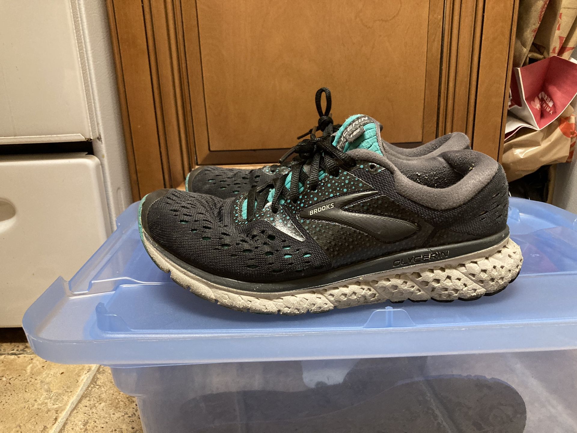 Women’s BROOKS glycerin 16 size 8