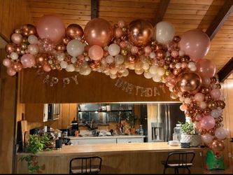 Balloon arch