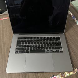 MacBook Air 15” 2023
