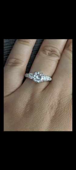 Beautiful silver S925 ring size 6 and size 8 price per ring