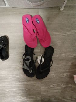 Sandals M/L The Other Size 7/8 Fair