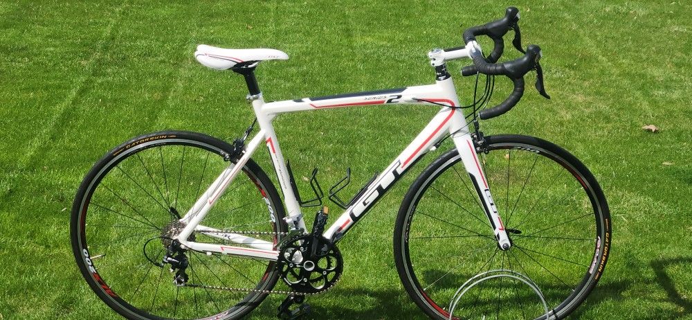 LARGE SELECTION OF HIGHER END ROAD BIKE - ALL BIKES ARE SERVICED - ALL BIKES INDIVIDUALLY PRICED - 