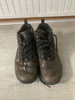 Men’s Clark boots