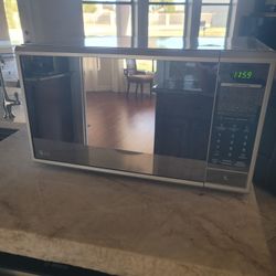 LG Countertop Microwave In Spanish