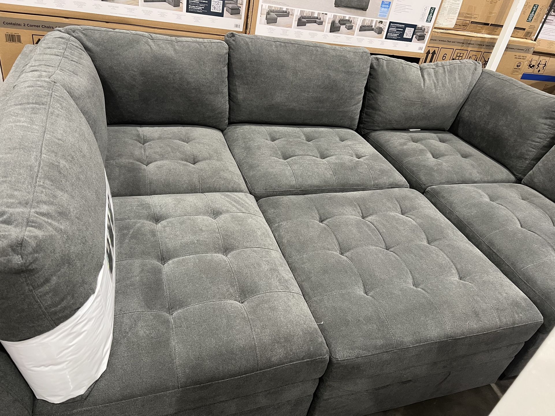 Great condition sectional sofa with ottoman